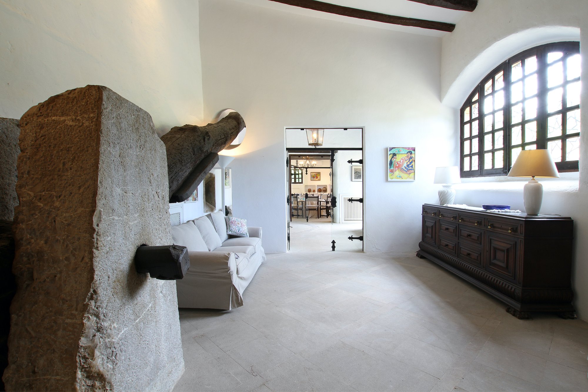Entrance hall detail