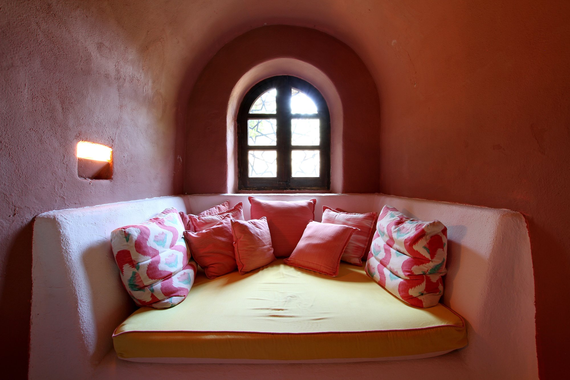 Alcove sitting room